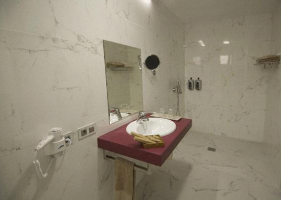 Toral Hotel Leon Phòng bức ảnh